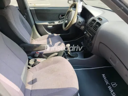 هيونداي فيرنا 2014 أبيض مستعملة للبيع - 4