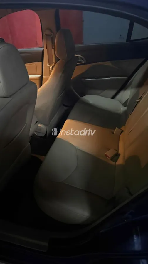 شيفروليه أوبترا 2020 أبيض مستعملة للبيع - 4