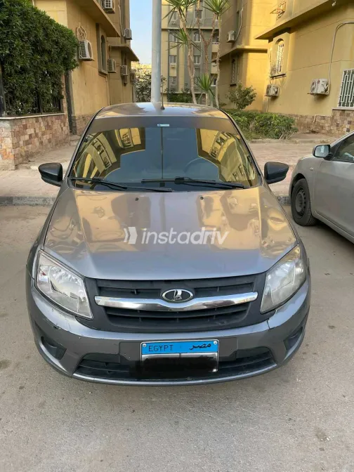 لادا جرانتا 2019 أبيض مستعملة للبيع - 3