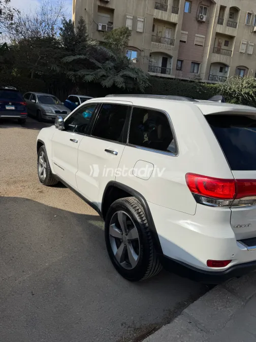 جيب جراند شيروكي 2016 أبيض مستعملة للبيع - 5