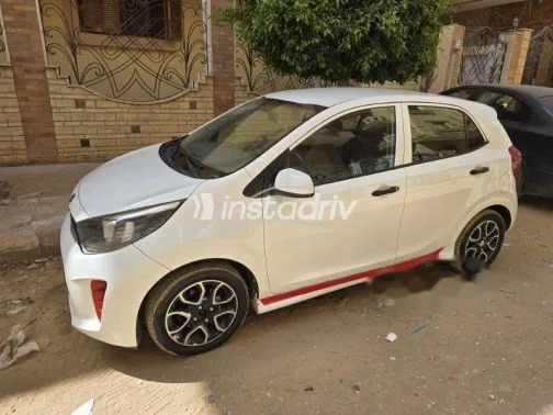 كيا بيكانتو 2019 أبيض مستعملة للبيع - 2