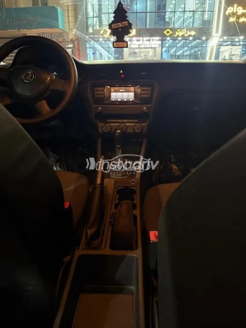 Skoda Octavia 2015 Silver Used for Sale - 4