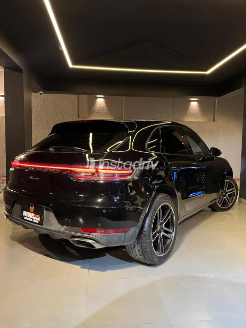 Porsche Macan 2021 White Used for Sale - 6