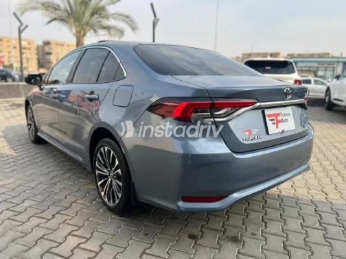 تويوتا كورولا 2025 أزرق غامق مستعملة للبيع - 2