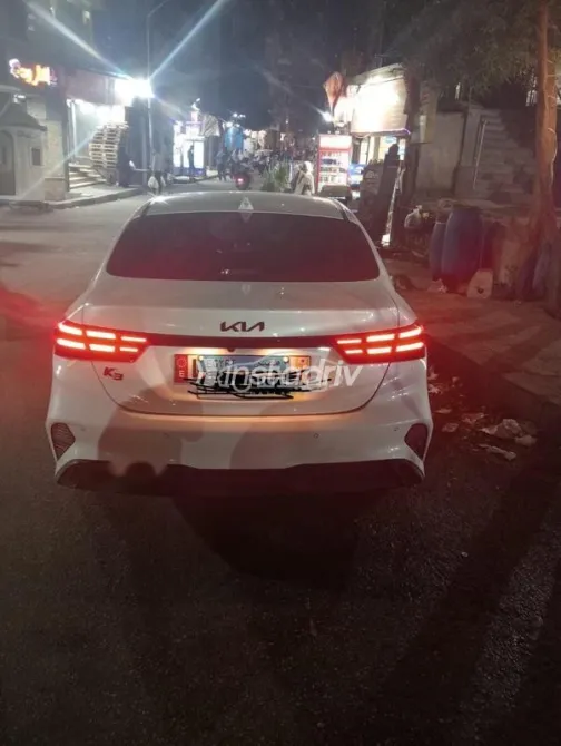 كيا K3 2024 أبيض مستعملة للبيع - 6