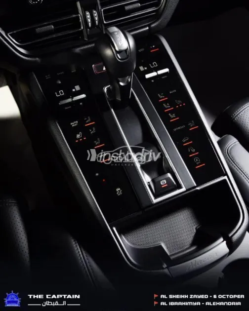 بورش ماكان 2023 رمادي مستعملة للبيع - 3