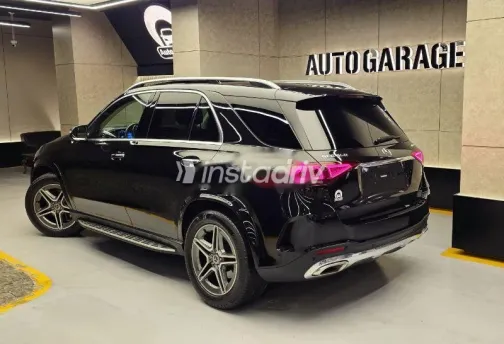 مرسيدس جي ال اي 450 2022 أسود مستعملة للبيع - 2