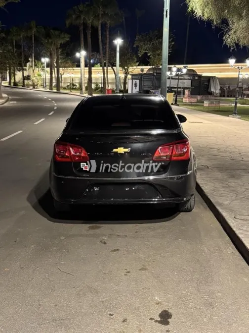 شيفروليه كروز 2016 أسود مستعملة للبيع - 3