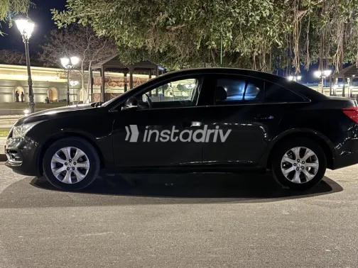 شيفروليه كروز 2016 أسود مستعملة للبيع - 4