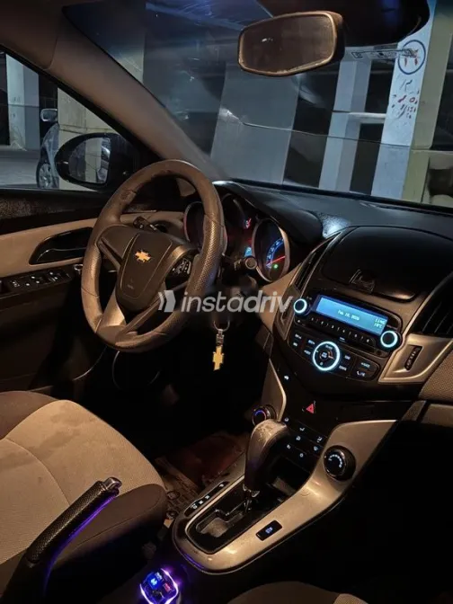 شيفروليه كروز 2016 أسود مستعملة للبيع - 5