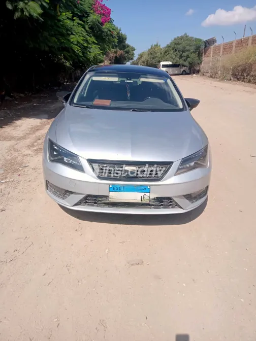 Seat Leon 2018 White Used for Sale - 2