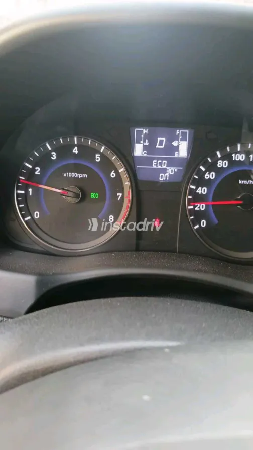 Hyundai Accent RB 2022 White Used for Sale - 3