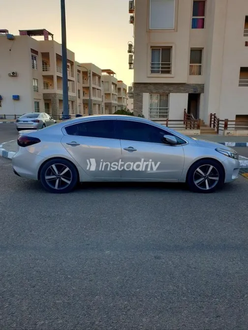 Kia Cerato 2017 Silver Used for Sale - 5