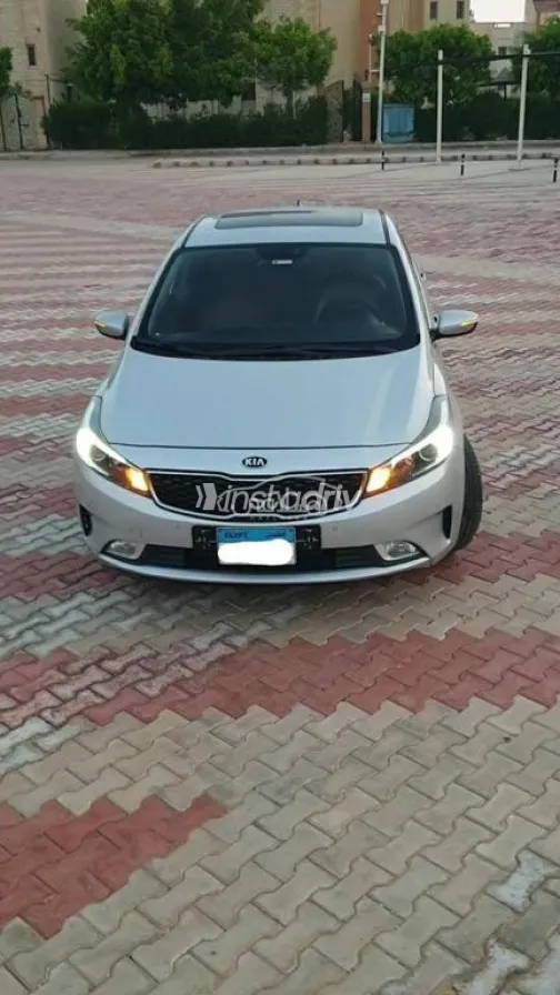 Kia Cerato 2017 Silver Used for Sale - 6