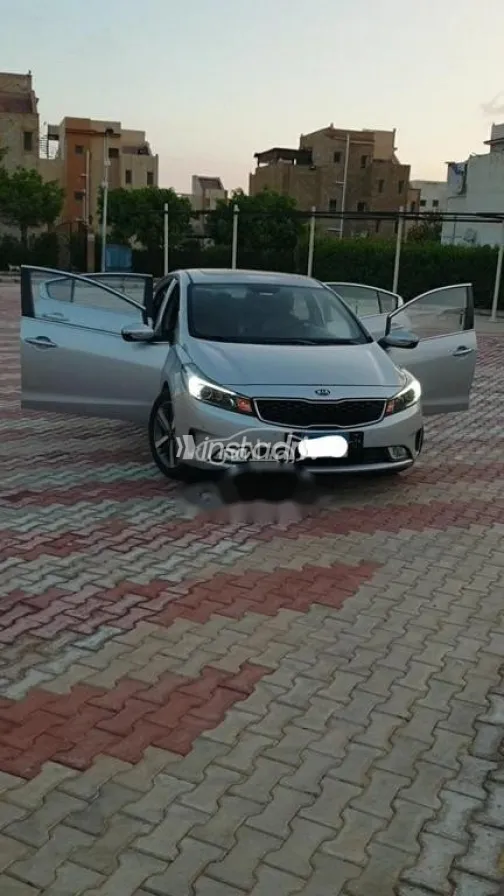 Kia Cerato 2017 Silver Used for Sale - 7