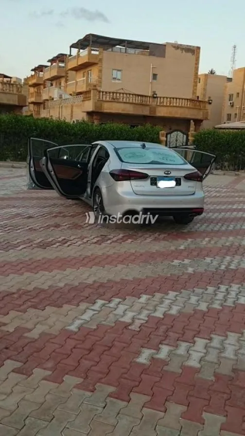 Kia Cerato 2017 Silver Used for Sale - 9