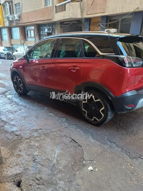 اوبل كروس لاند 2021 أحمر مستعملة للبيع - 3