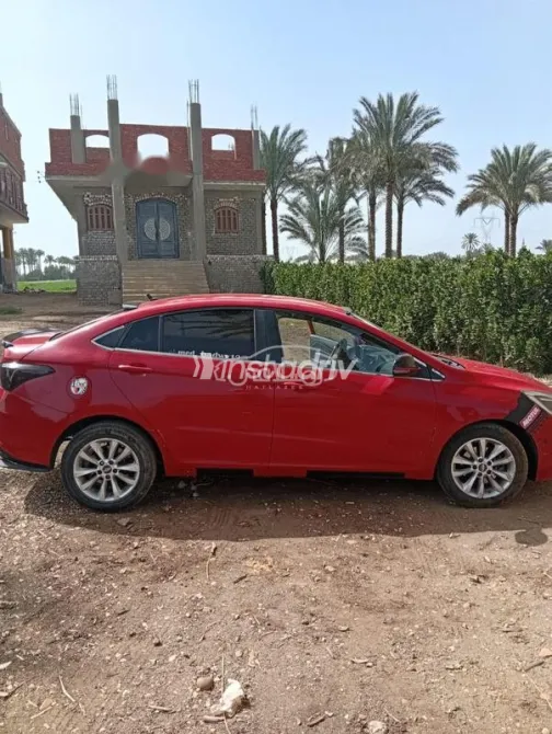 Chery Arrizo 5 2020 White Used for Sale - 1