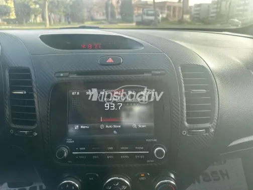 Kia Cerato 2016 Silver Used for Sale - 9