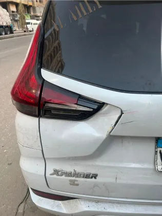 ميتسوبيشي اكسباندر 2020 أبيض مستعملة للبيع