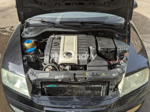 سكودا اوكتافيا A5 2005 أبيض مستعملة للبيع - 1