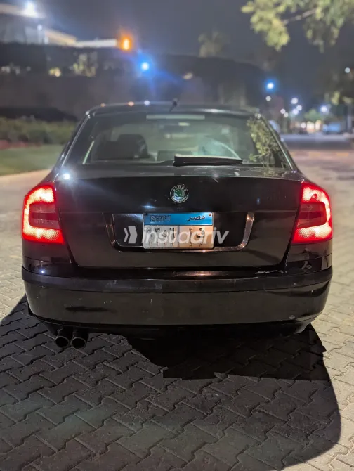 سكودا اوكتافيا A5 2005 أبيض مستعملة للبيع - 5