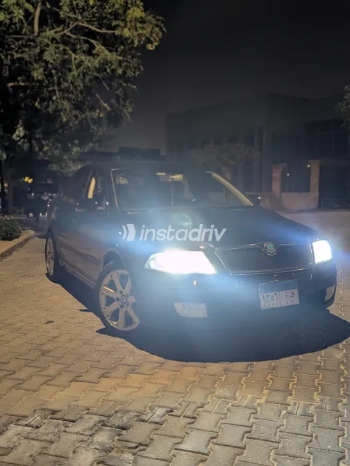 سكودا اوكتافيا A5 2005 أبيض مستعملة للبيع - 6