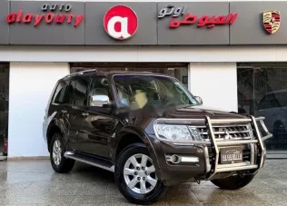 ميتسوبيشي باجيرو 2020 بني مستعملة للبيع