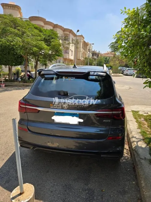 ام جى ار اكس 5 بلس 2025 أبيض مستعملة للبيع - 2