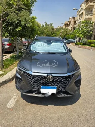 ام جى ار اكس 5 بلس 2025 أبيض مستعملة للبيع