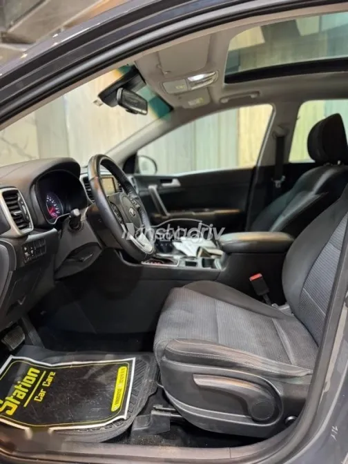 Kia Sportage 2019 Gray Used for Sale - 8