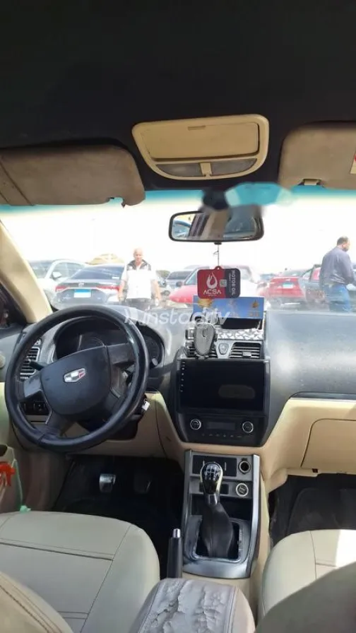 Geely Emgrand 7 2017 Eggplant Used for Sale - 3