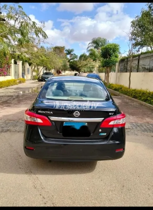 Nissan Sentra 2018 White Used for Sale - 2