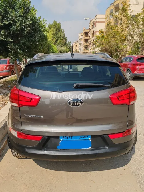 كيا سبورتاج 2015 أبيض مستعملة للبيع - 4