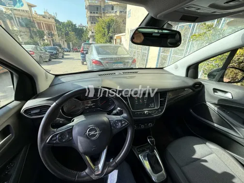 اوبل كروس لاند 2021 أبيض مستعملة للبيع - 3