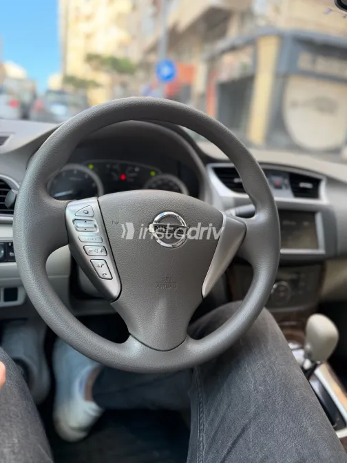 Nissan Sentra 2026 White Used for Sale - 6