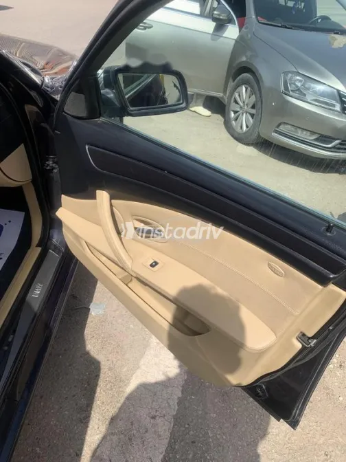 بي ام دبليو 523 2009 أزرق مستعملة للبيع - 4