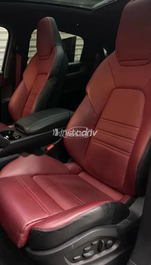 Porsche Cayenne S 2024 White Used for Sale - 8