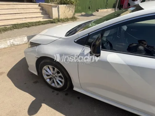 Toyota Corolla 2021 White Used for Sale - 4