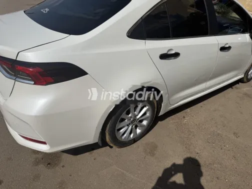 Toyota Corolla 2021 White Used for Sale - 7