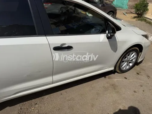 Toyota Corolla 2021 White Used for Sale - 8