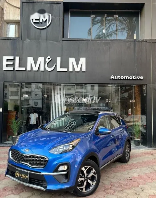 كيا سبورتاج 2021 أزرق غامق مستعملة للبيع - 1