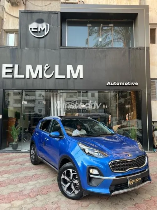 كيا سبورتاج 2021 أزرق غامق مستعملة للبيع - 3