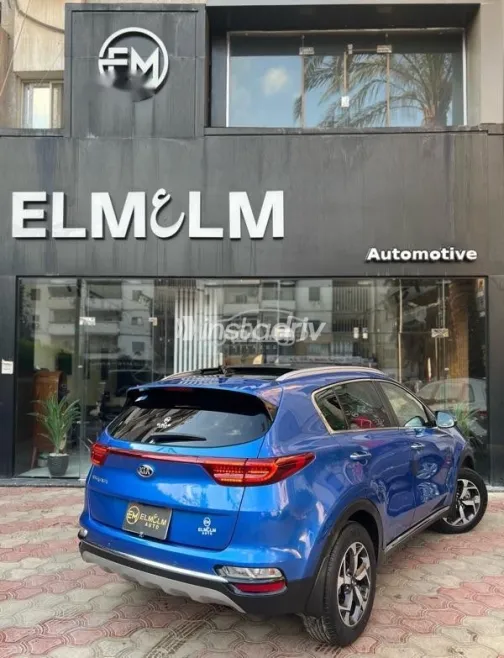 كيا سبورتاج 2021 أزرق غامق مستعملة للبيع - 9