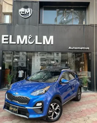 كيا سبورتاج 2021 أزرق غامق مستعملة للبيع