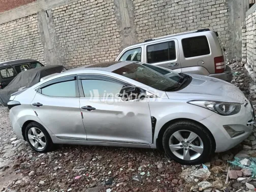 هيونداي إلنترا ام دى 2013 فضي مستعملة للبيع - 1