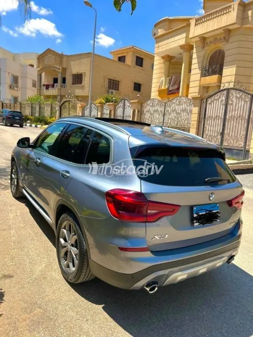 بي ام دبليو X3 2020 فضي مستعملة للبيع - 2