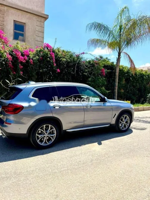 بي ام دبليو X3 2020 فضي مستعملة للبيع - 3