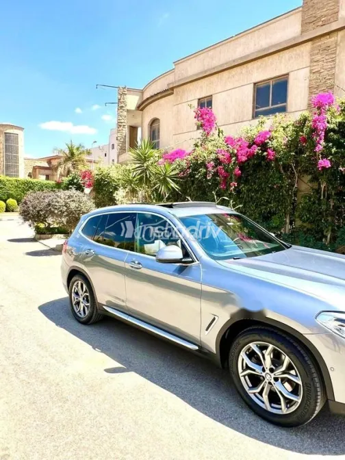 بي ام دبليو X3 2020 فضي مستعملة للبيع - 4