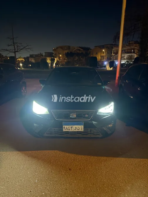 سيات ابيزا 2020 أبيض مستعملة للبيع - 4